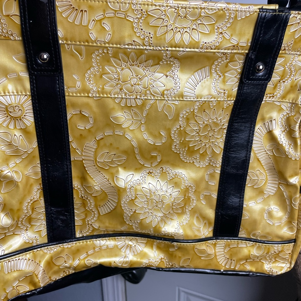 Miche Large Tote with yellow Nicole Yellow and Black Embossed shell - Picture 4 of 7